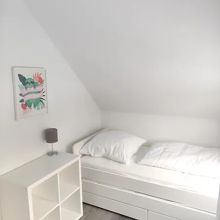 Feriehus Sophia 70qm Bis 5 Gaeste Mit Fass-sauna, Whirlpool April Bis Oktober, 75qm Terrasse Und Eingezaeunten Garten *