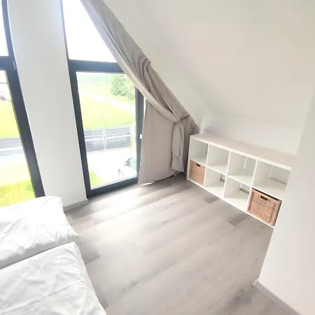Sophia 70qm Bis 5 Gaeste Mit Fass-sauna, Whirlpool April Bis Oktober, 75qm Terrasse Und Eingezaeunten Garten * Sieroslaw (Kamien)