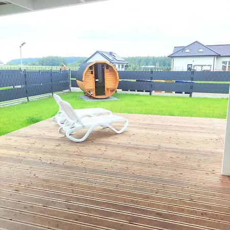 Sophia 70qm Bis 5 Gaeste Mit Fass-sauna, Whirlpool April Bis Oktober, 75qm Terrasse Und Eingezaeunten Garten Sieroslaw (Kamien)