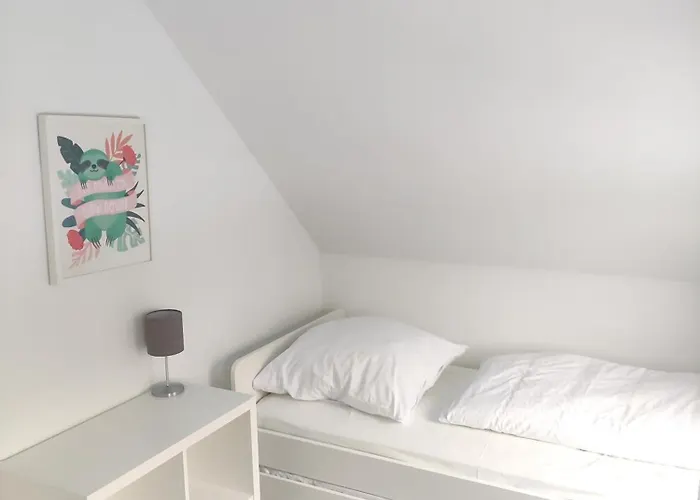 Сasa de vacaciones Sophia 70qm Bis 5 Gaeste Mit Fass-sauna, Whirlpool April Bis Oktober, 75qm Terrasse Und Eingezaeunten Garten *